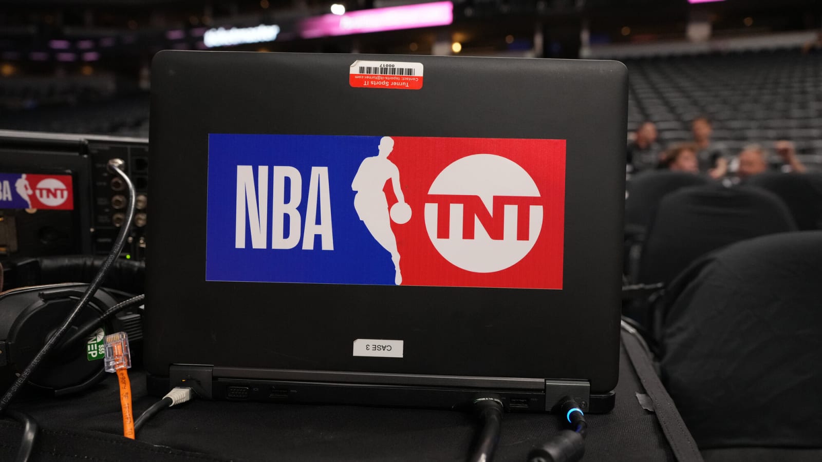 Watch tnt without cable 2025