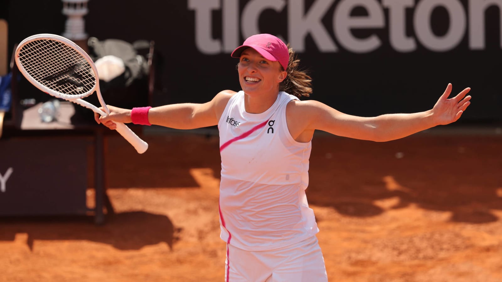 'We are planning everything wisely,' Iga Swiatek is ready for the Italian Open semi-final challenge despite scheduling difficulties