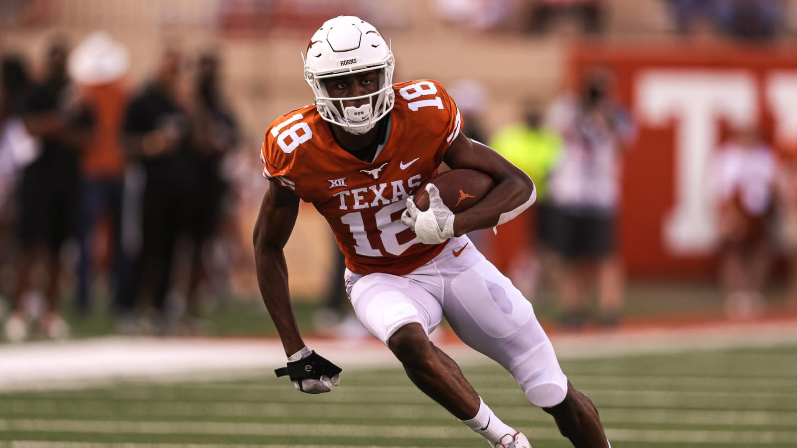 Texas Longhorns lose 2 key players to injury during scrimmage