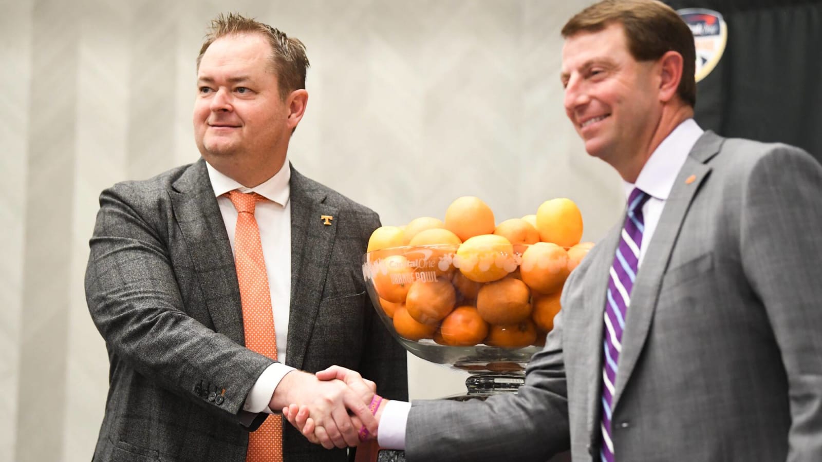 Clemson and Tennessee get trolled ahead of Orange Bowl