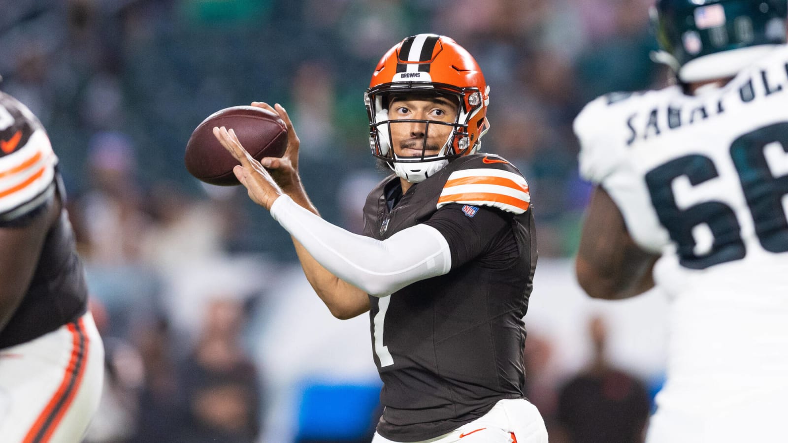 Browns waive, then retain their backup QB