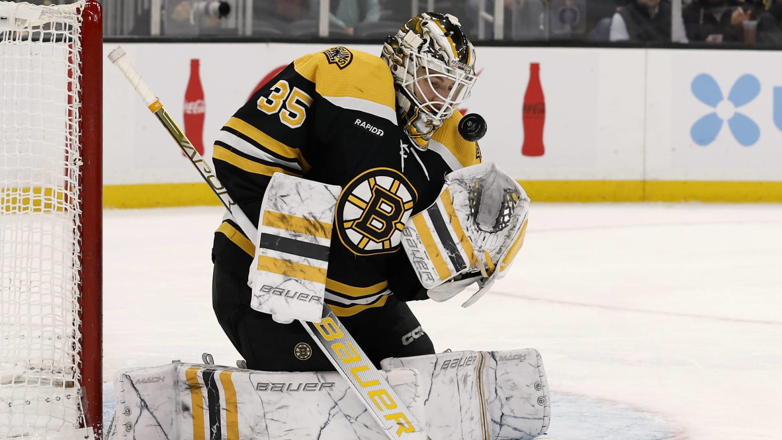 Boston Bruins goaltender Linus Ullmark leaves Friday’s game with upper-body injury