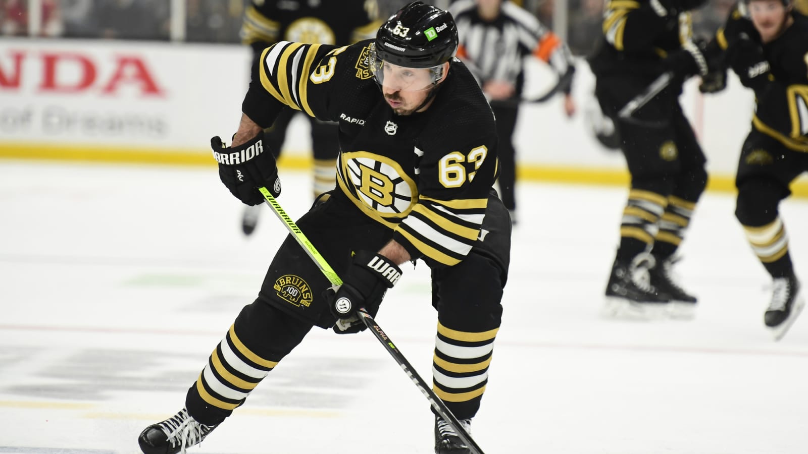 Brad Marchand jumps Nate Schmidt after hit on David Pastrnak