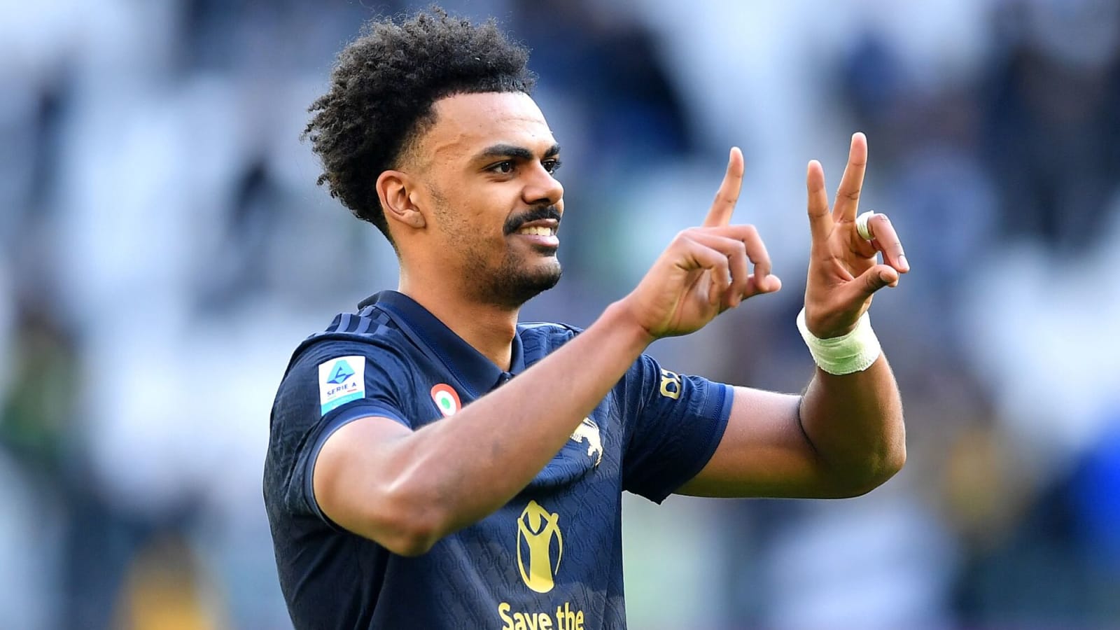 Transfer interest in Malo Gusto cools – until South Korean defender can be sold