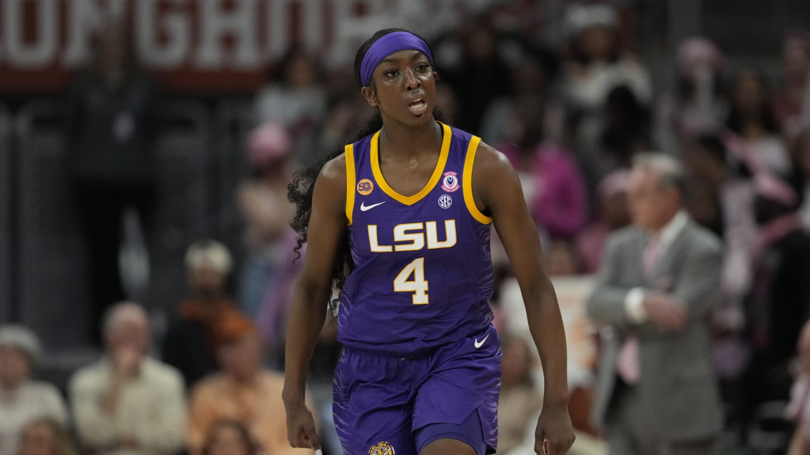 LSU's Flau'Jae Johnson Makes NIL Announcement