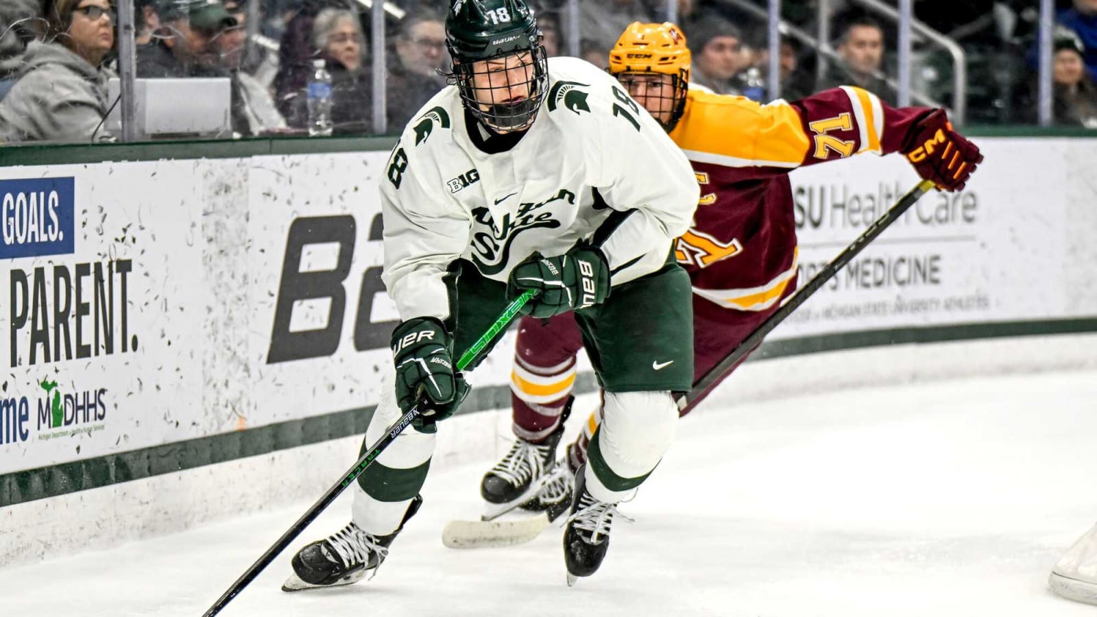 Islanders sign Joey Larson to entry-level contract