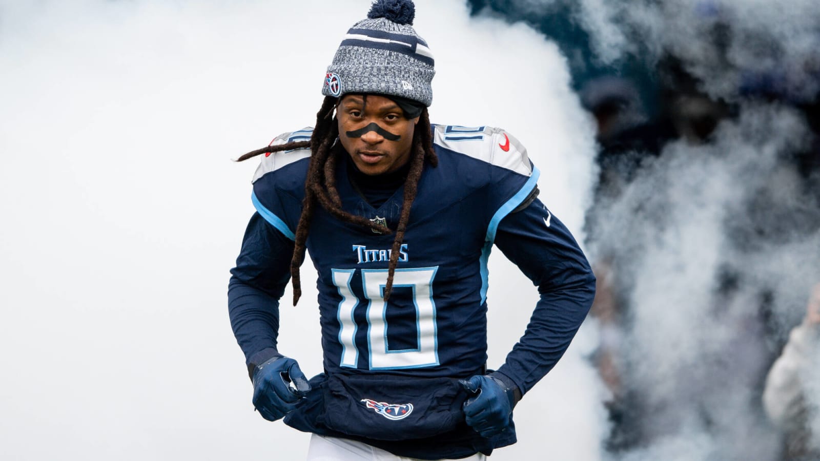 Titans’ DeAndre Hopkins Sends Stern Warning To Calvin Ridley