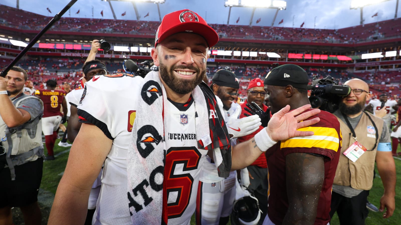 Waiver wire wonders: Week 2 fantasy frenzy