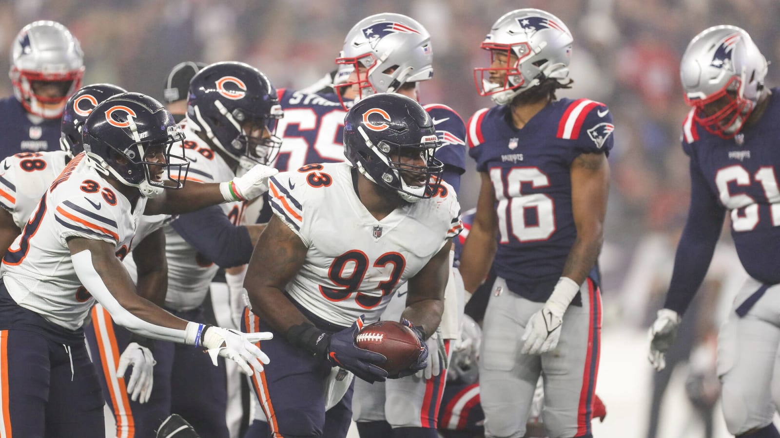 Chicago Bears defensive line continues to be a nightmare of ineptitude Yardbarker