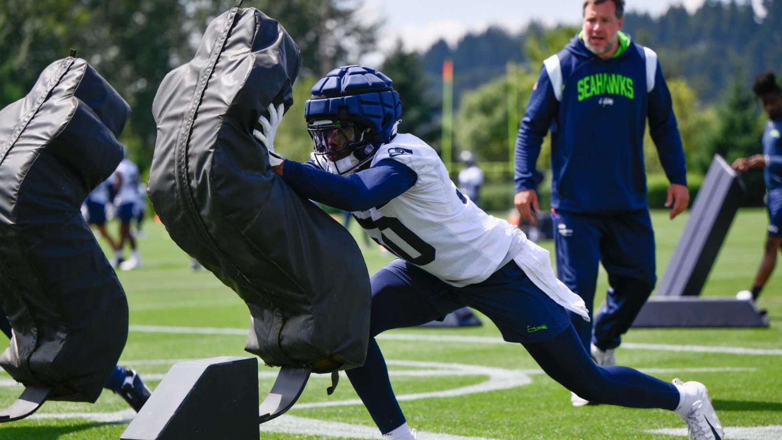 Buccaneers Sign LB To Practice Squad