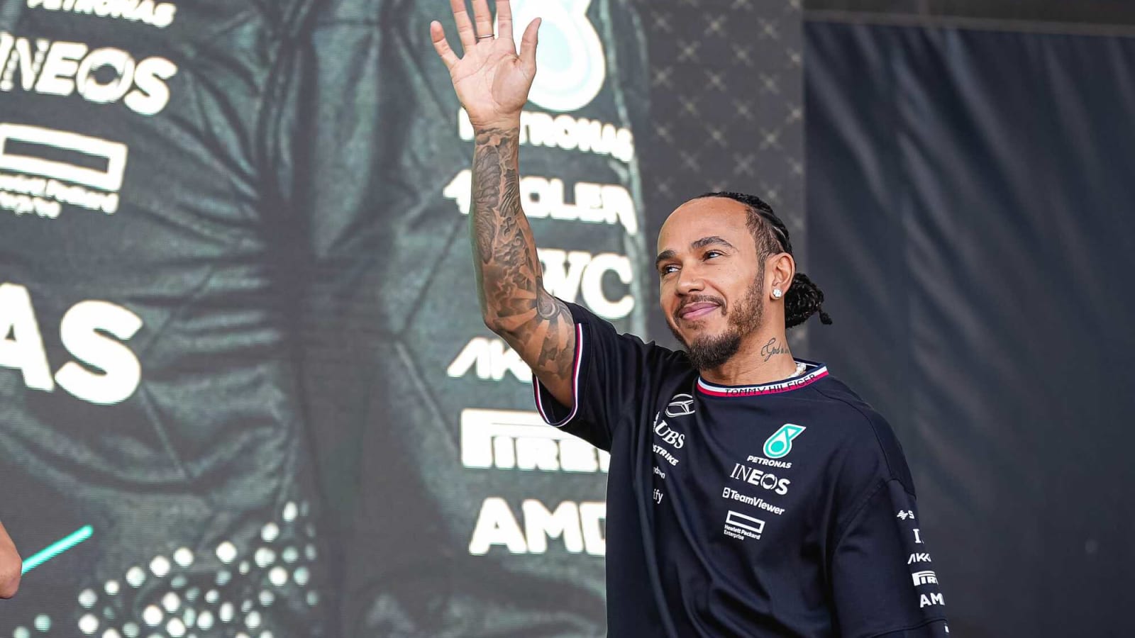 Watch: George Russell asks ‘granddad’ Lewis Hamilton’s secret for not having grey hair at 39