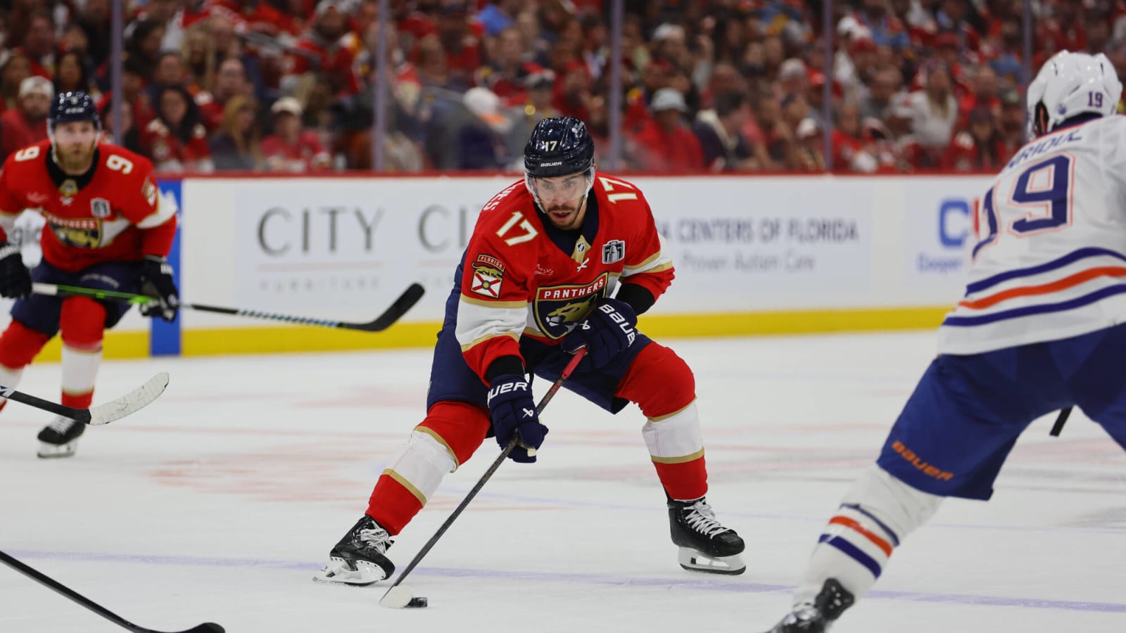 Evan Rodrigues Leads Panthers to Game 2 Victory Over the Oilers