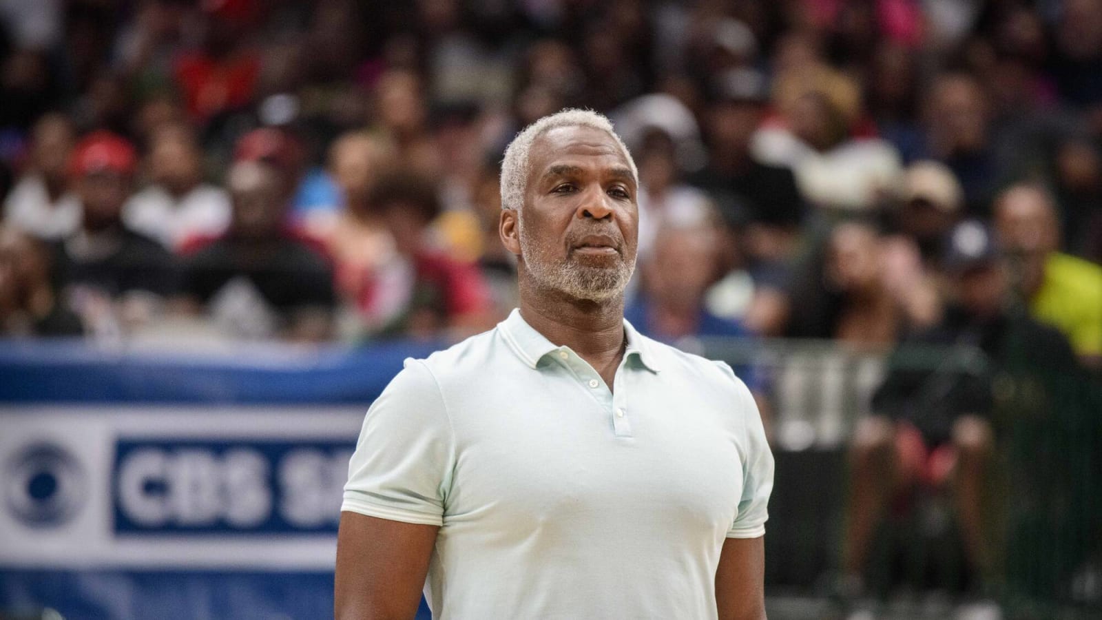 Tracy McGrady Shared A Story About When Charles Oakley Poured A Whole Bottle Of Jack Daniels On A Teammate Who Hid It: “Alright, M**********r, You’re Going To Wear This.”