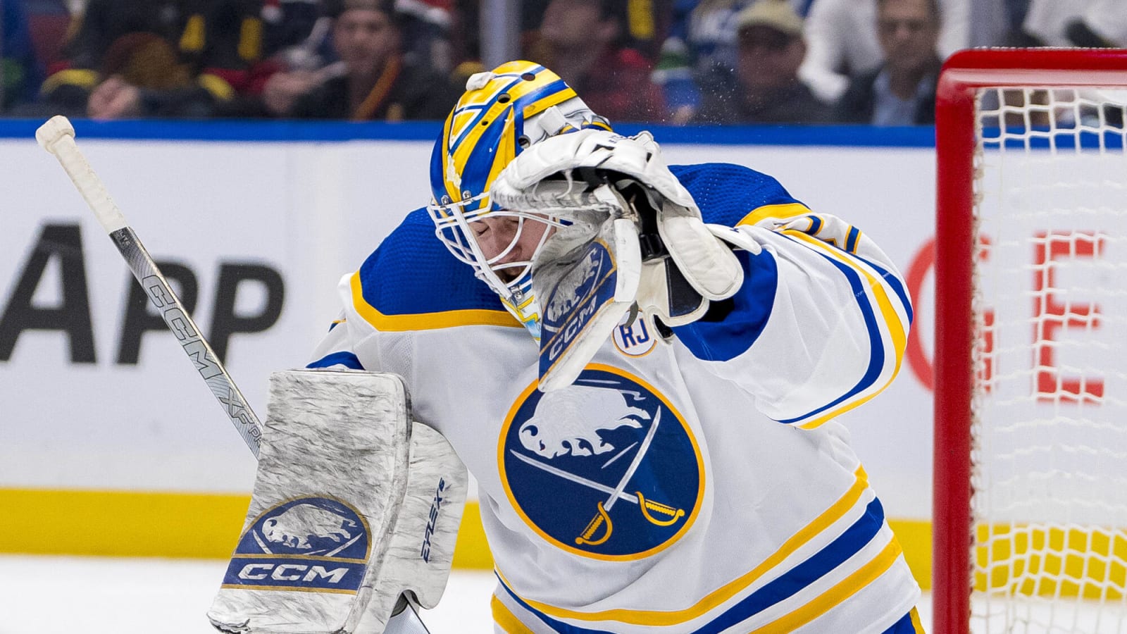 Sabres Grades: Levi Gets No Help