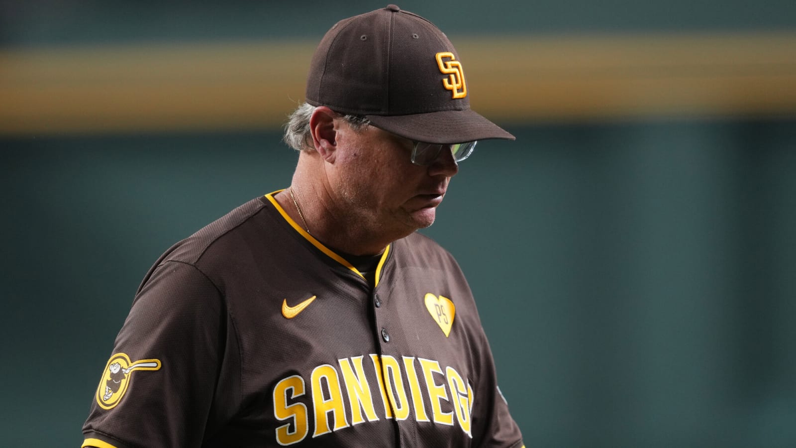 Padres looking to add another hitter