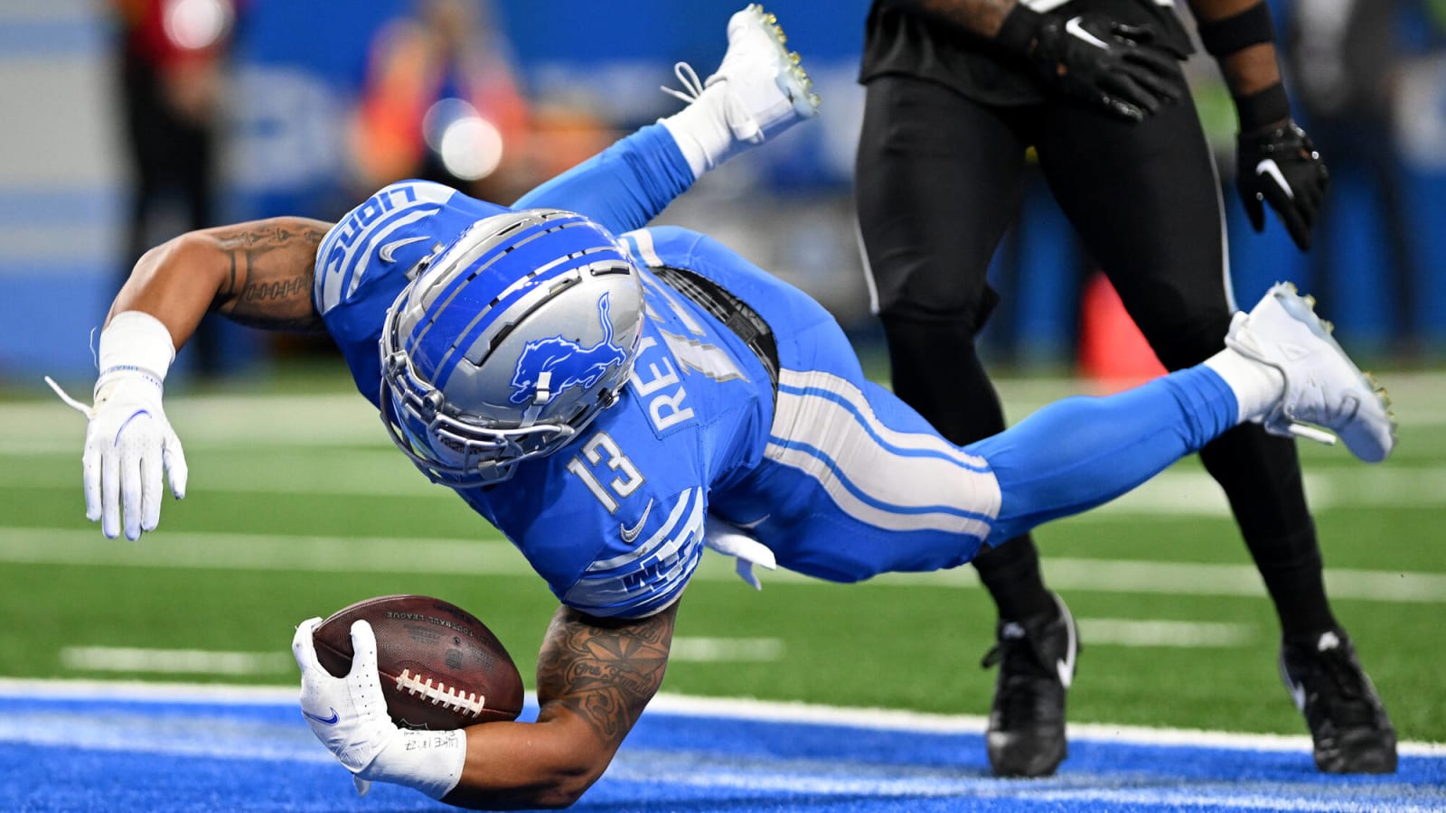 Lions Secure Victory Over Raiders in Week 8's Monday Night Football