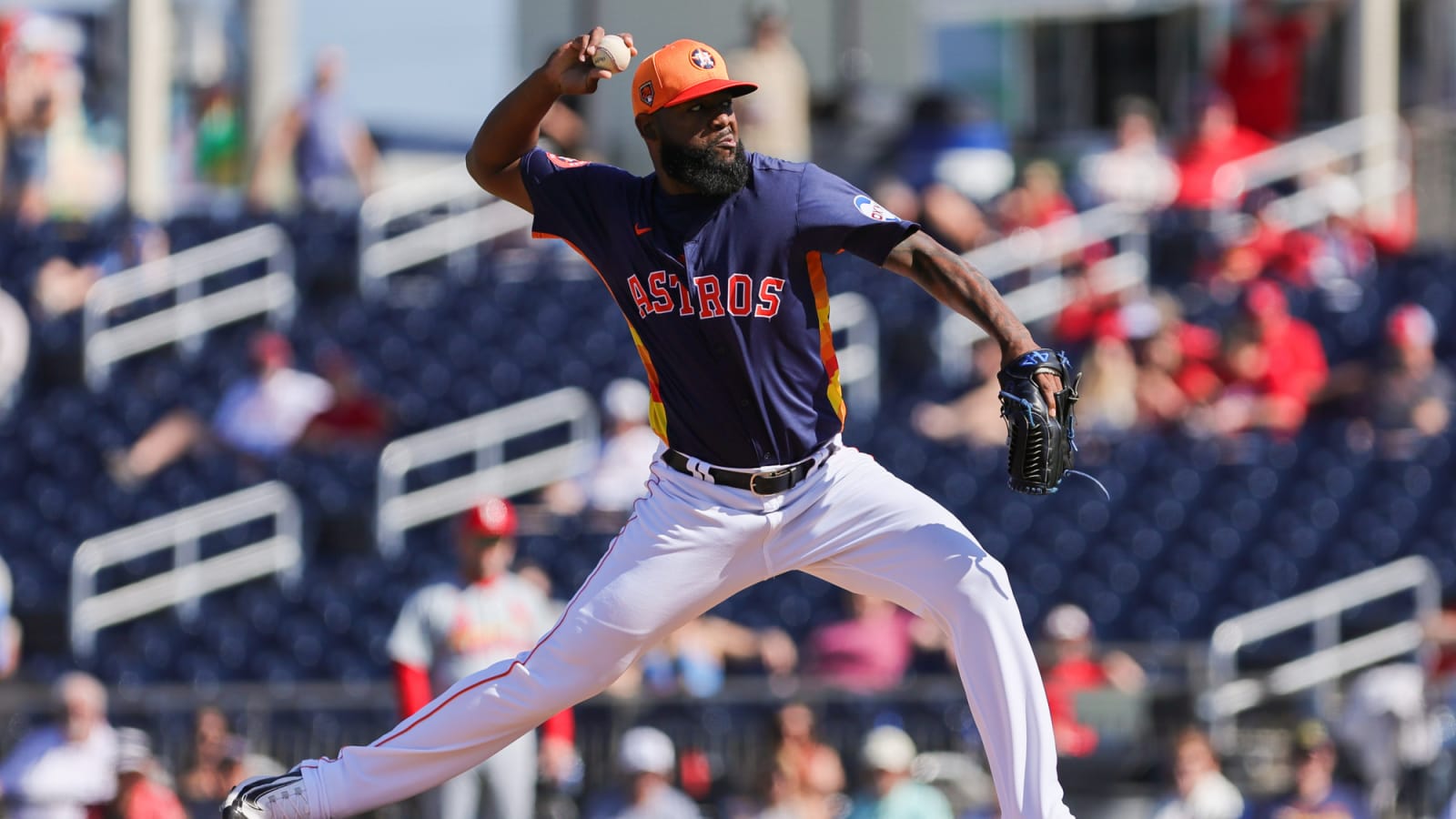 Braves Sign Wander Suero To Minor League Deal