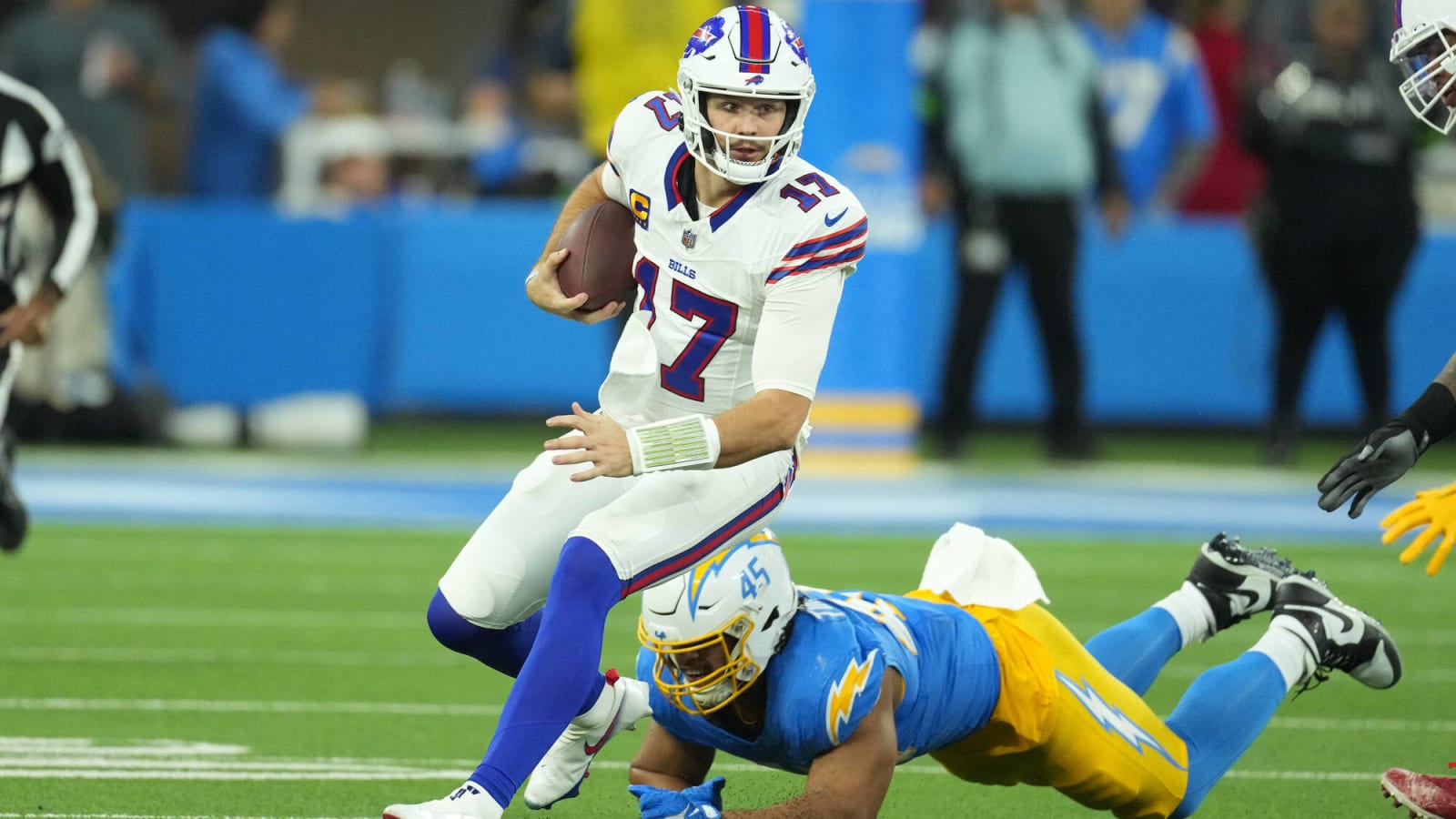 Bills QB Josh Allen Sets NFL Record vs. Chargers Yardbarker