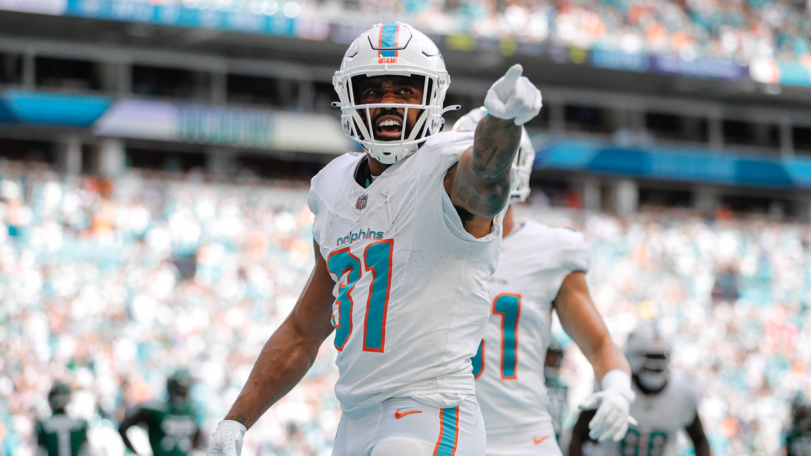 Miami Dolphins&#39; Unique Run Game Propelling Elite Offense