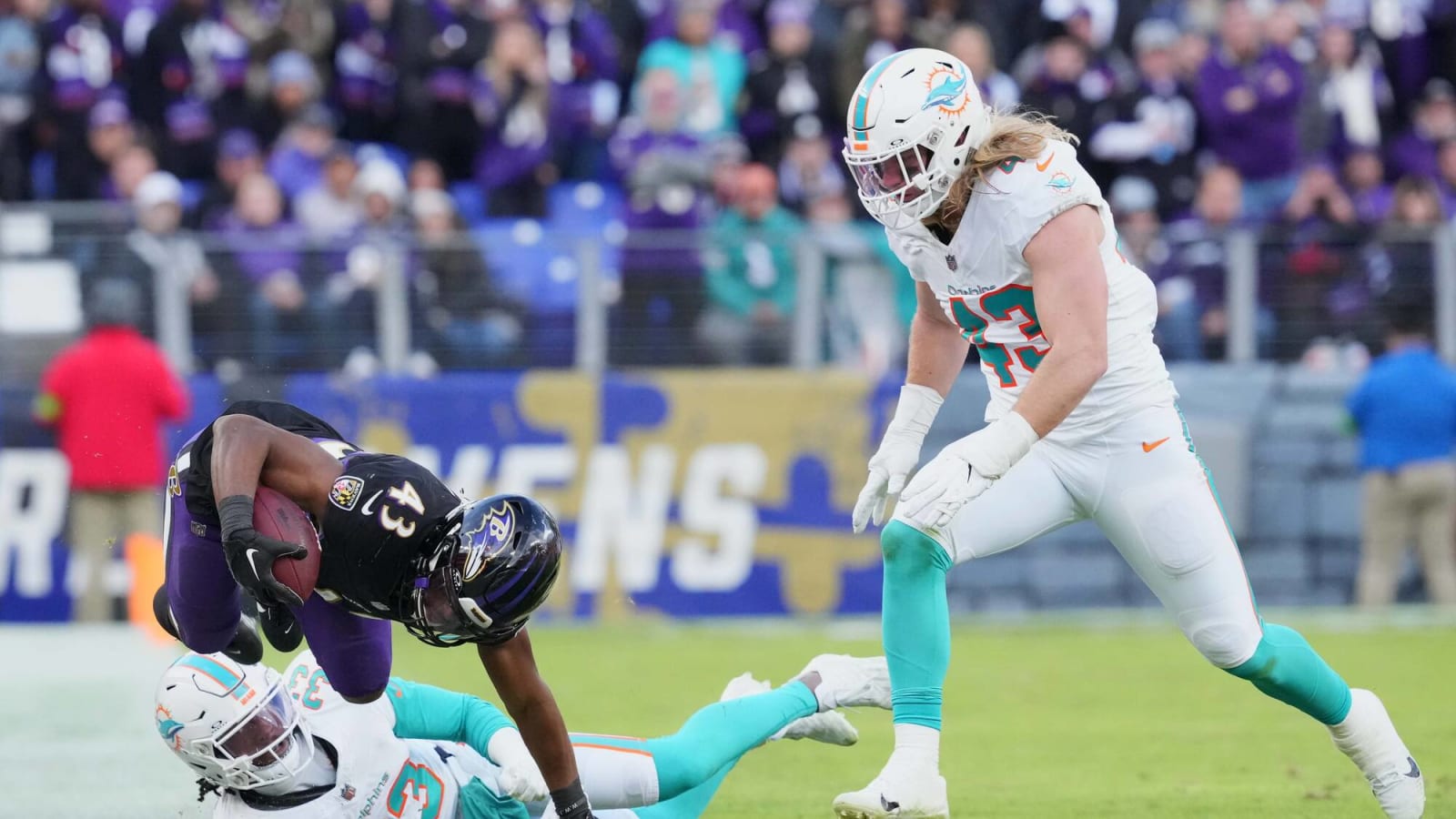  Andrew Van Ginkel to sign with Vikings