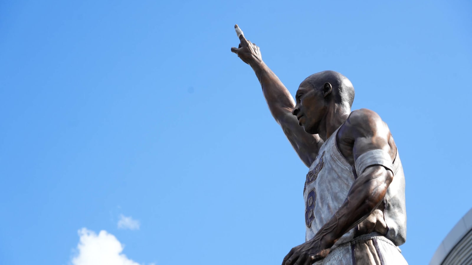 Watch: Kobe Bryant statue includes several spelling errors