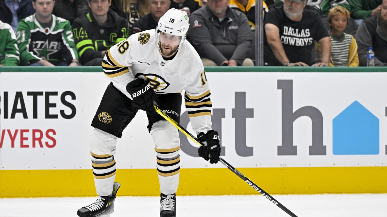 Bruins’ Zacha Stepping Up as Top Center in 2023-24