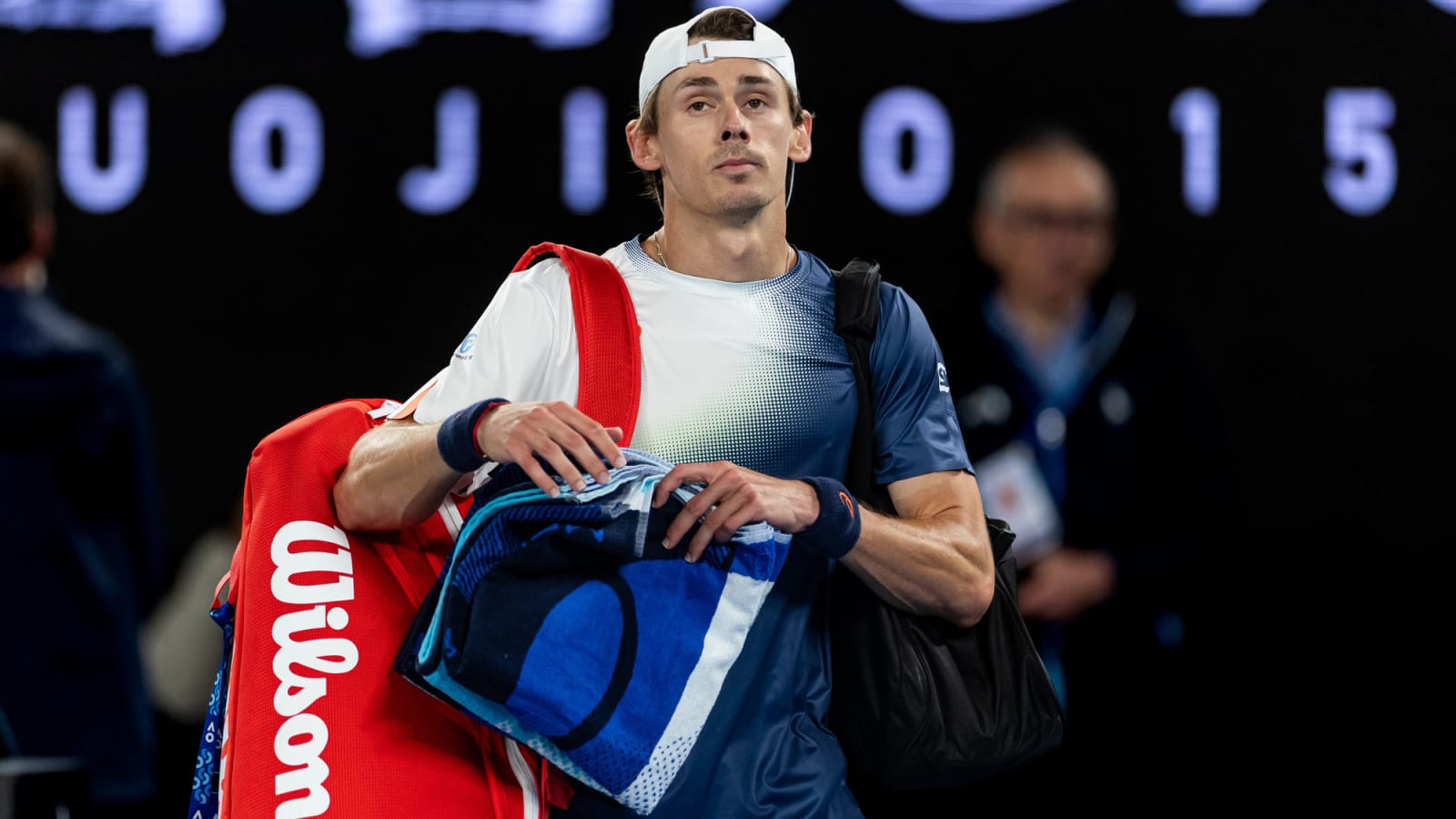 Alex de Minaur absolutely destroys tennis critic with epic reply