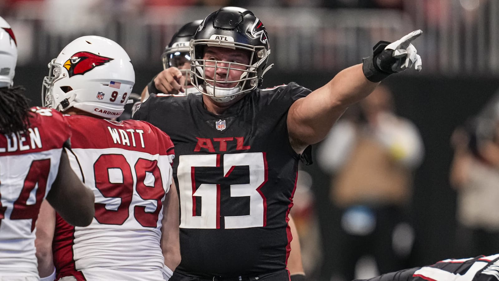 Falcons make Chris Lindstrom highest-paid guard in NFL