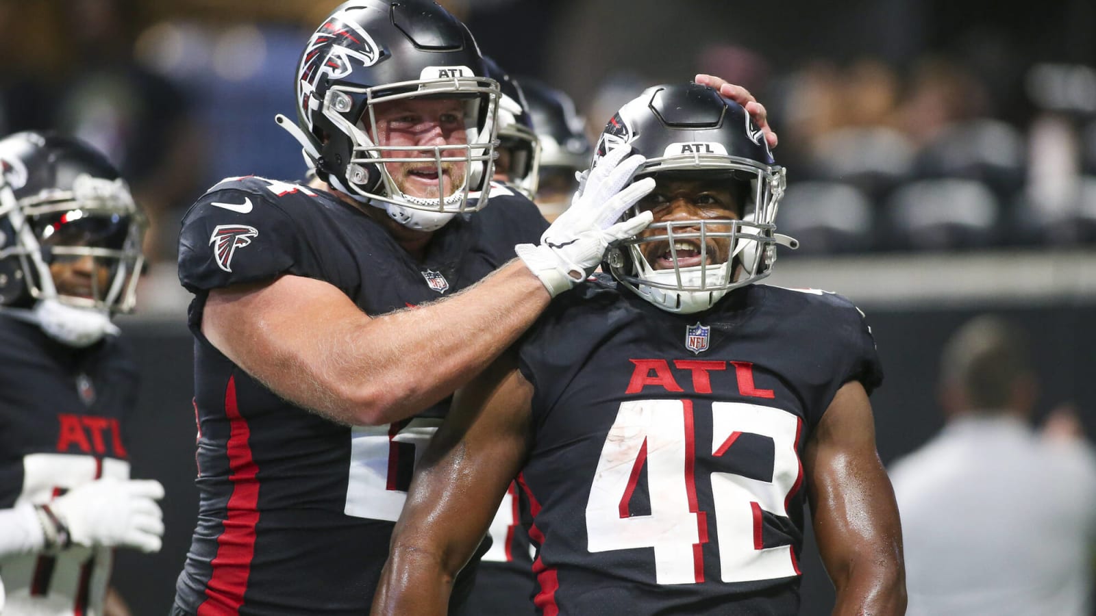 Falcons OL Shows Depth, Development as Neuzil Replaces Injured Hennessy