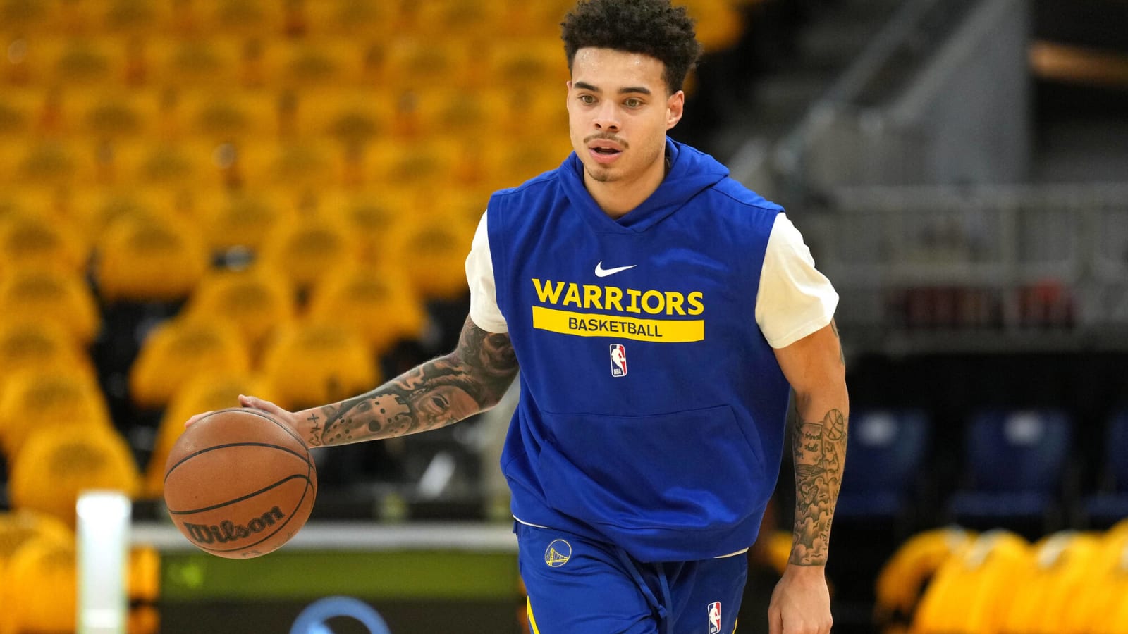 Warriors Bringing Back Lester Quinones on Two-Way Contract
