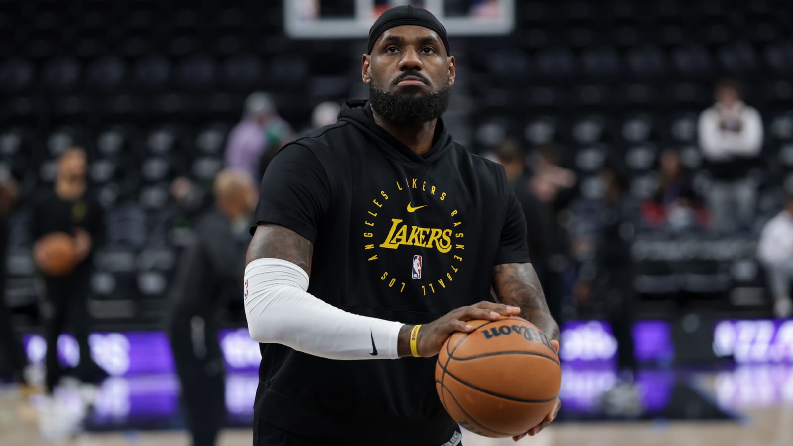 LeBron James Trolls Doug Gottlieb Over Coaching Record Yardbarker