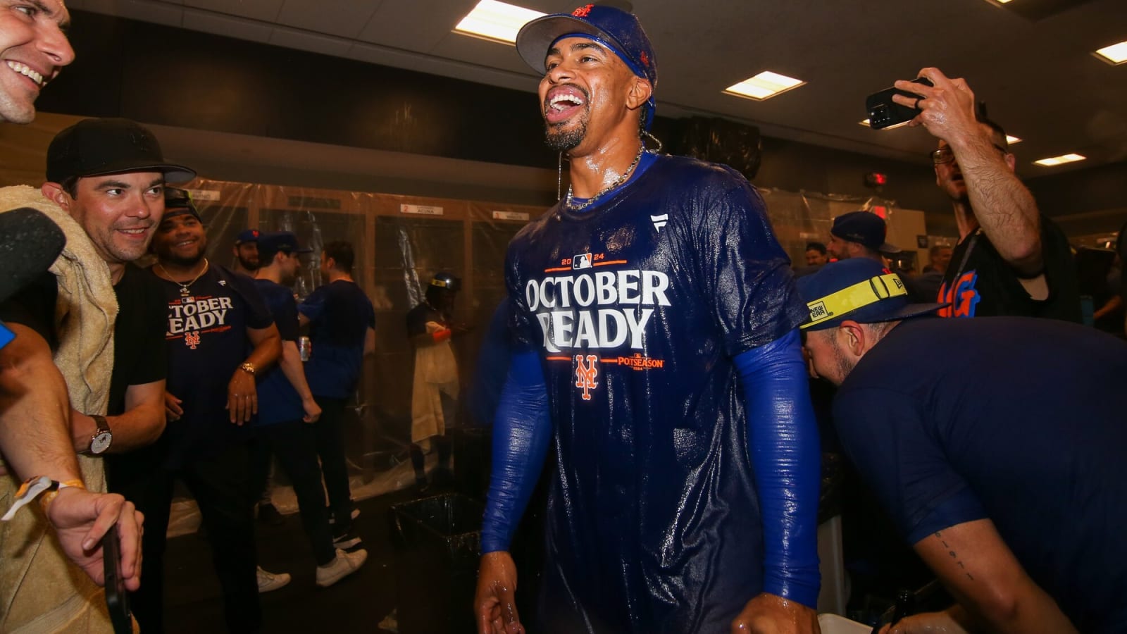 New York Mets Begin 2024 Playoffs Against Milwaukee Brewers