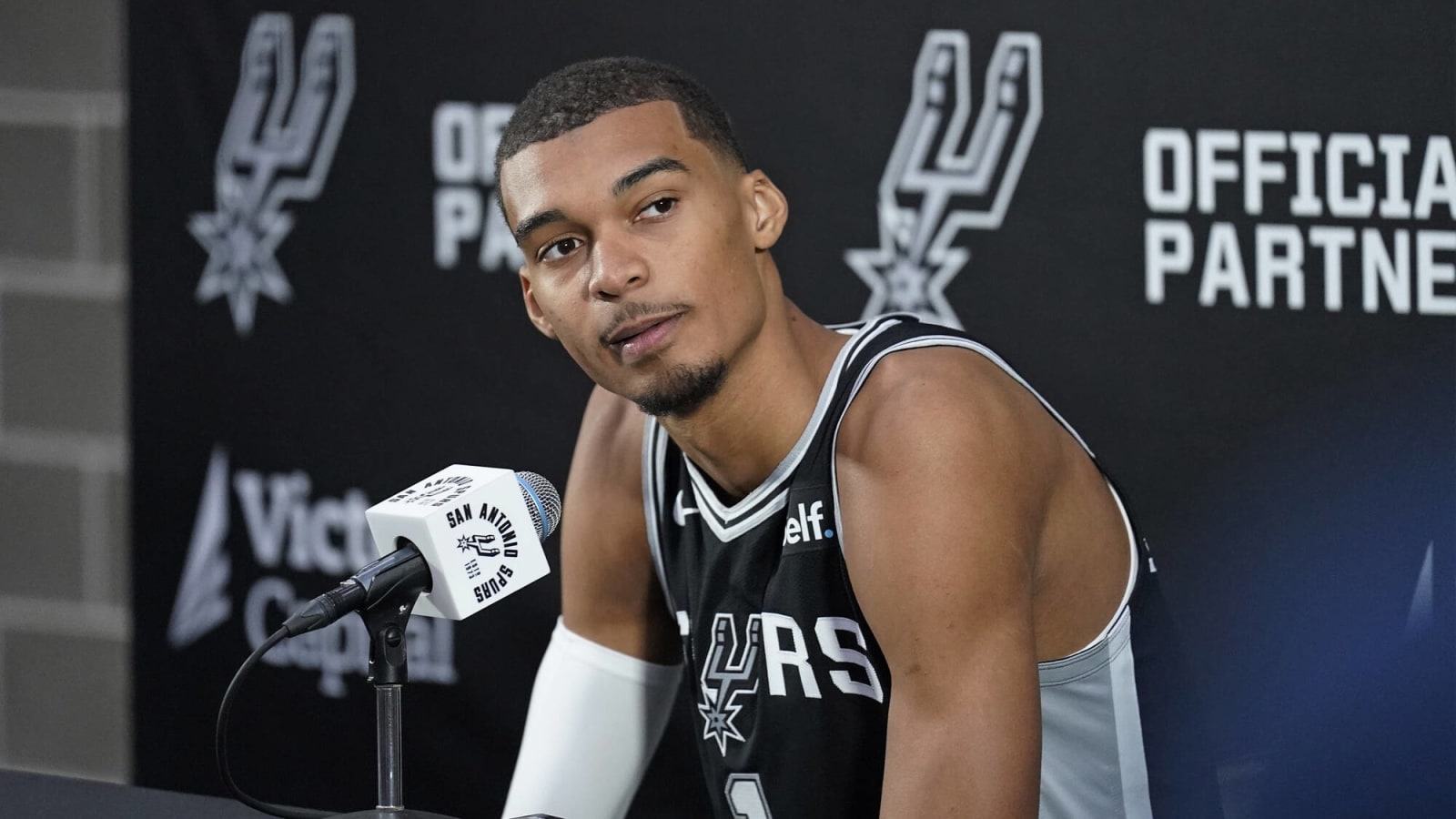 Spurs Notes: Victor Wembanyama, Devonte’ Graham, Tre Jones