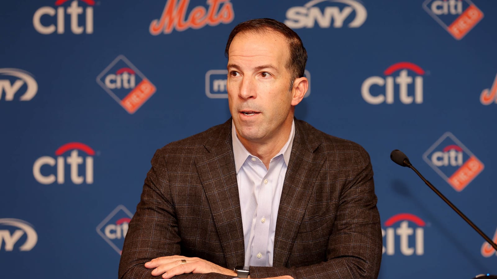 Former Mets GM banned for 2024 season