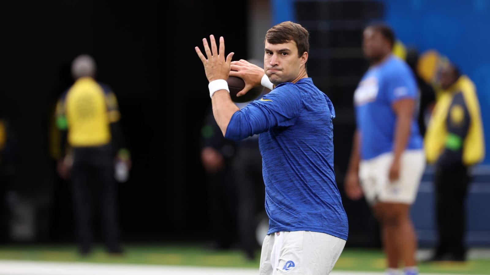 Los Angeles Rams Promote QB to Active Roster; Matthew Stafford QUESTIONABLE for Road Tilt Against Green Bay Packers – Week 9