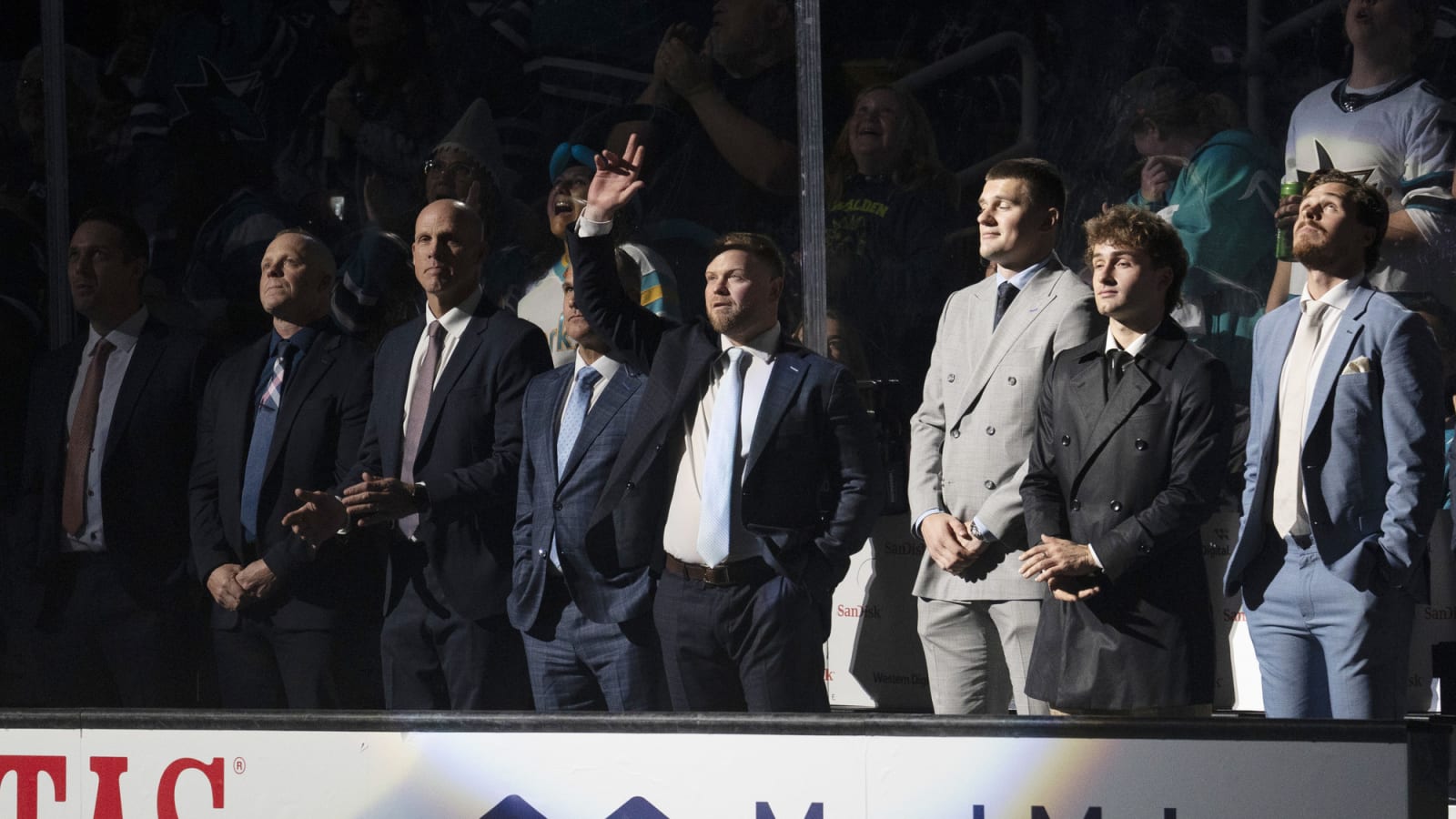 Sharks Locker Room: Moving in Right Direction?