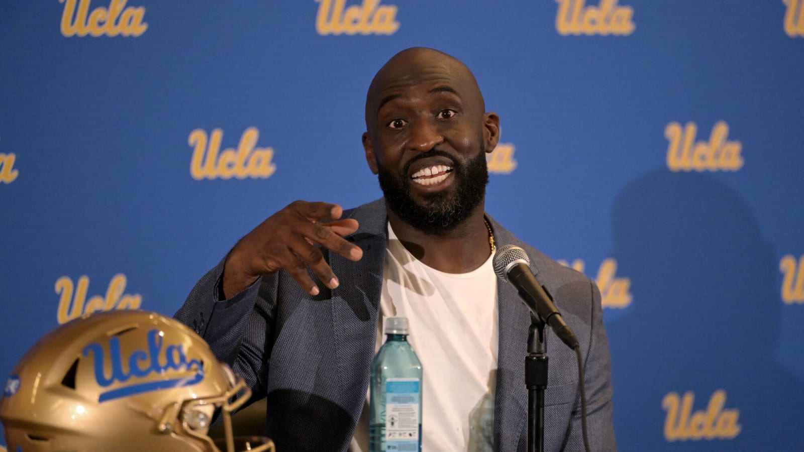 UCLA Football Introduces 3-Man Recruiting Staff, Foster Expects An ‘Avalanche’ Of Prospects