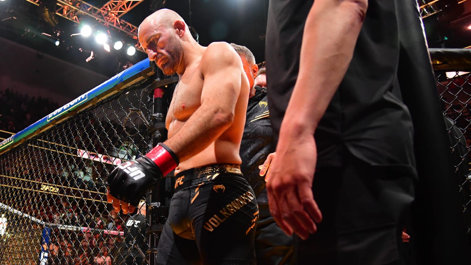 Alexander Volkanovski concussion update: Coach reveals former champ’s health status after UFC 298 brutal KO