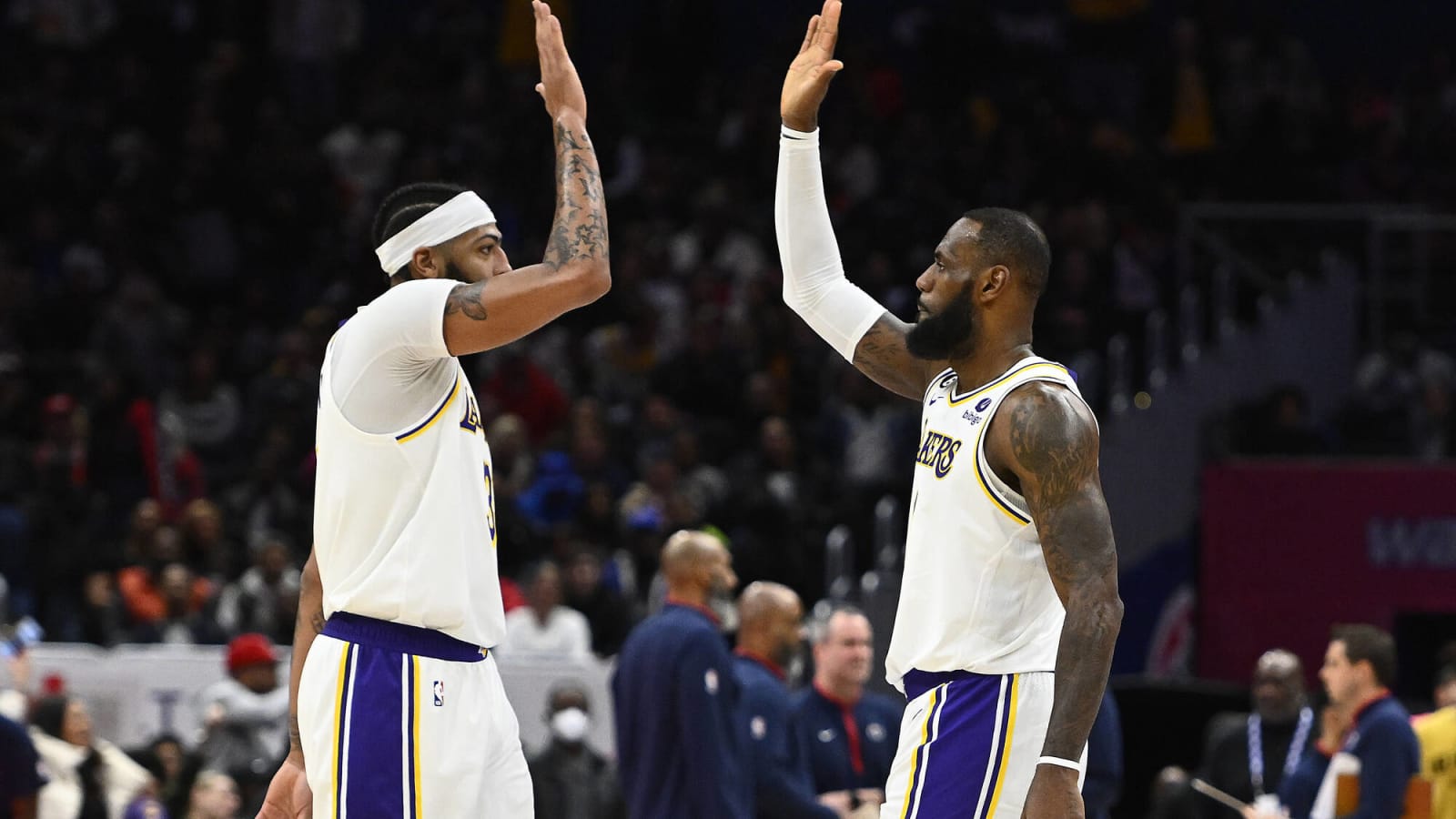 LeBron James Says It’s ‘Next Man Up’ For Lakers If Anthony Davis Misses Time With Illness