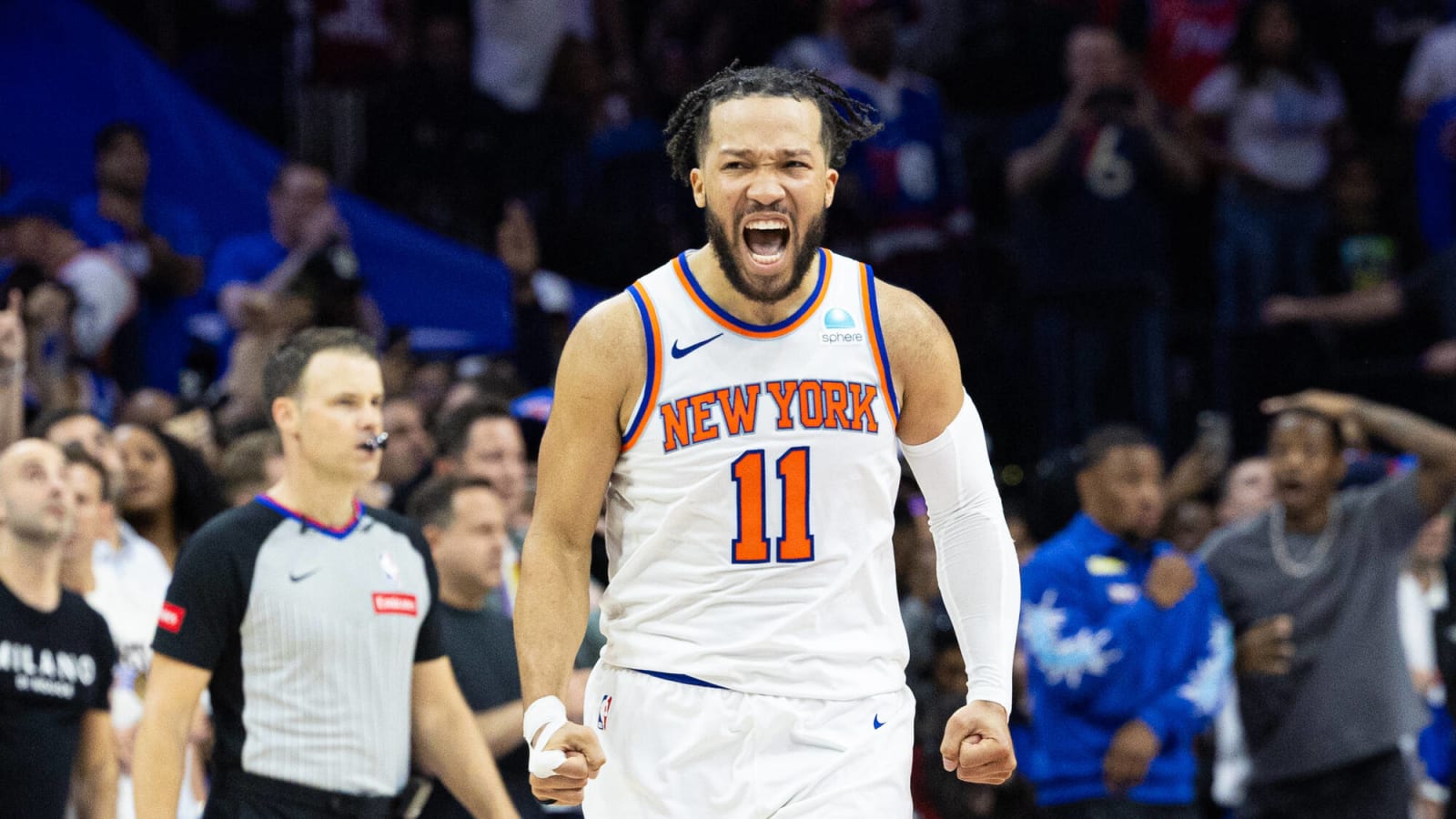 New York Knicks Fans Go Wild After Team Beats Philadelphia 76ers in Game 6