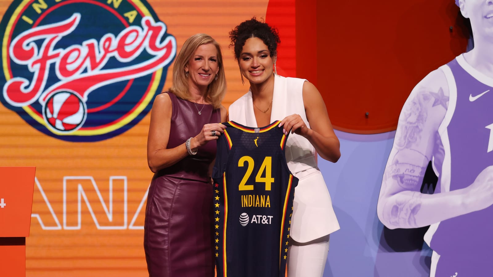 Celeste Taylor remains a Mercury, signs third short-term contract with team