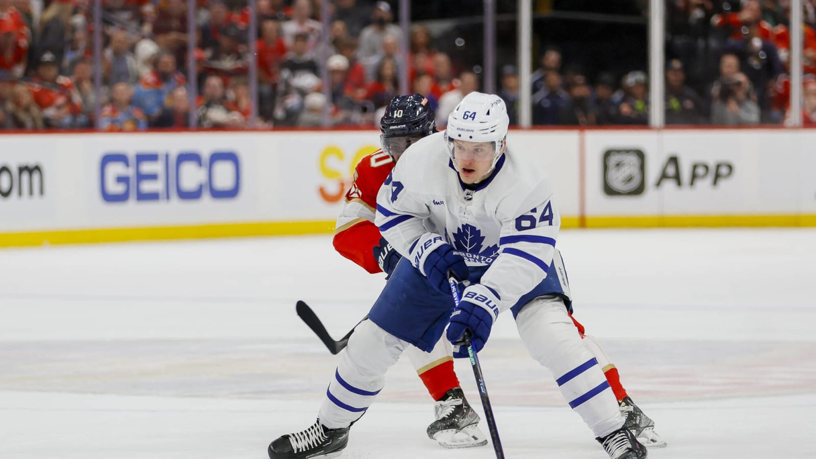 Maple Leafs Re-Sign Kampf to a Four-Year Contract