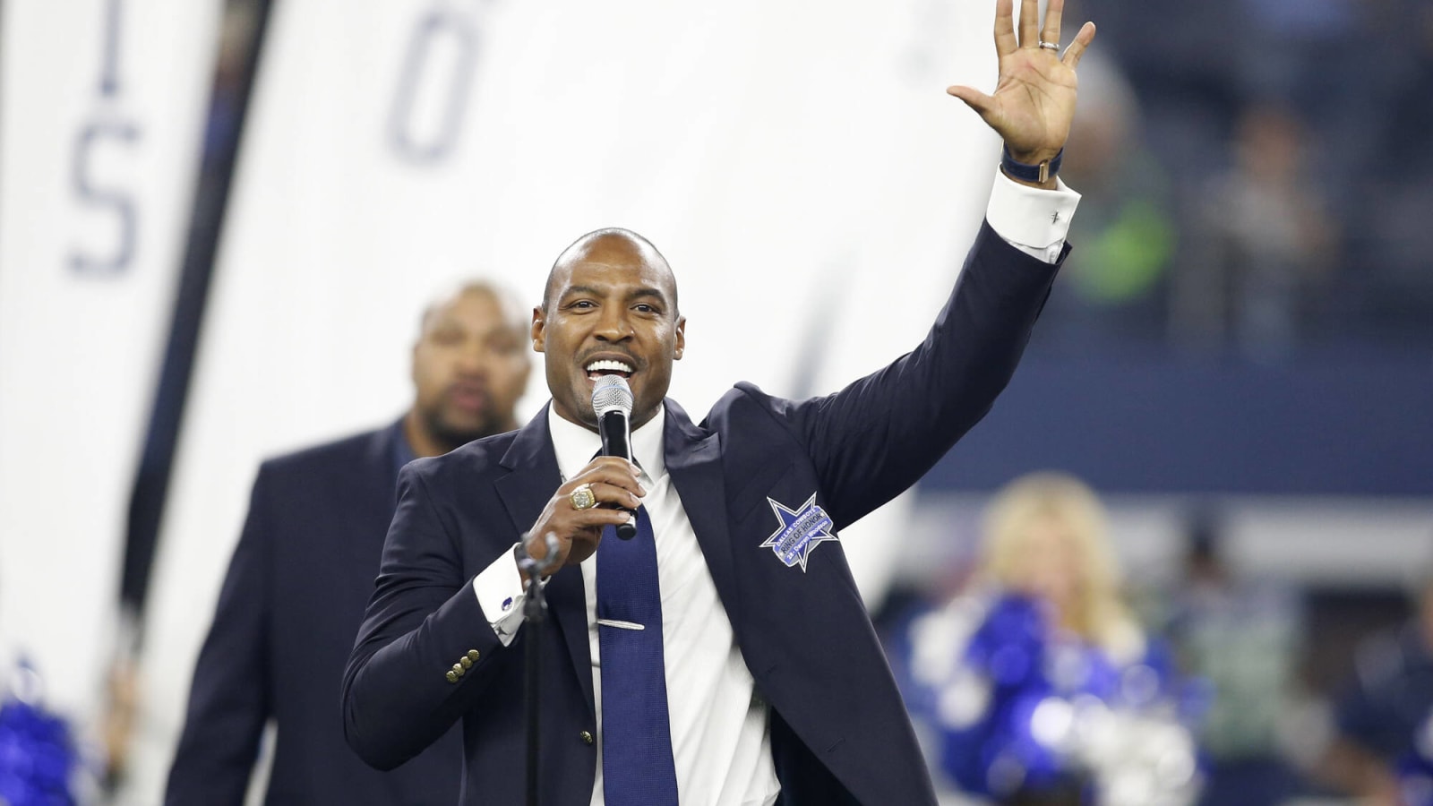 DeMarcus Ware, Darren Woodson Semifinalists for Pro Football Hall of Fame 2023