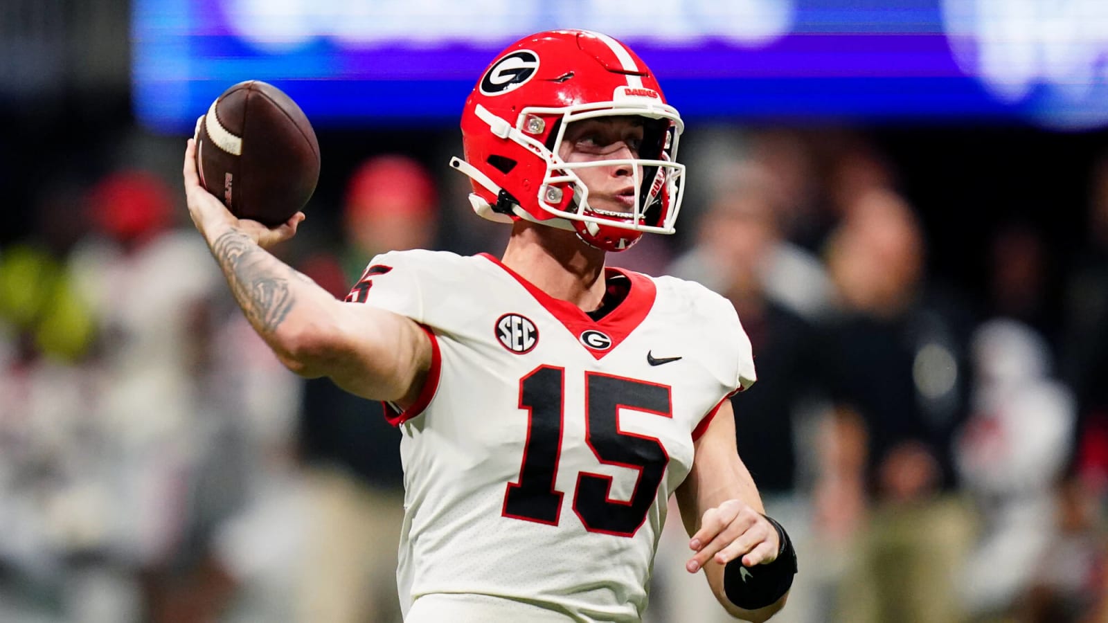 Report indicates how much NIL money Georgia QB Carson Beck wants to return to Bulldogs in 2024