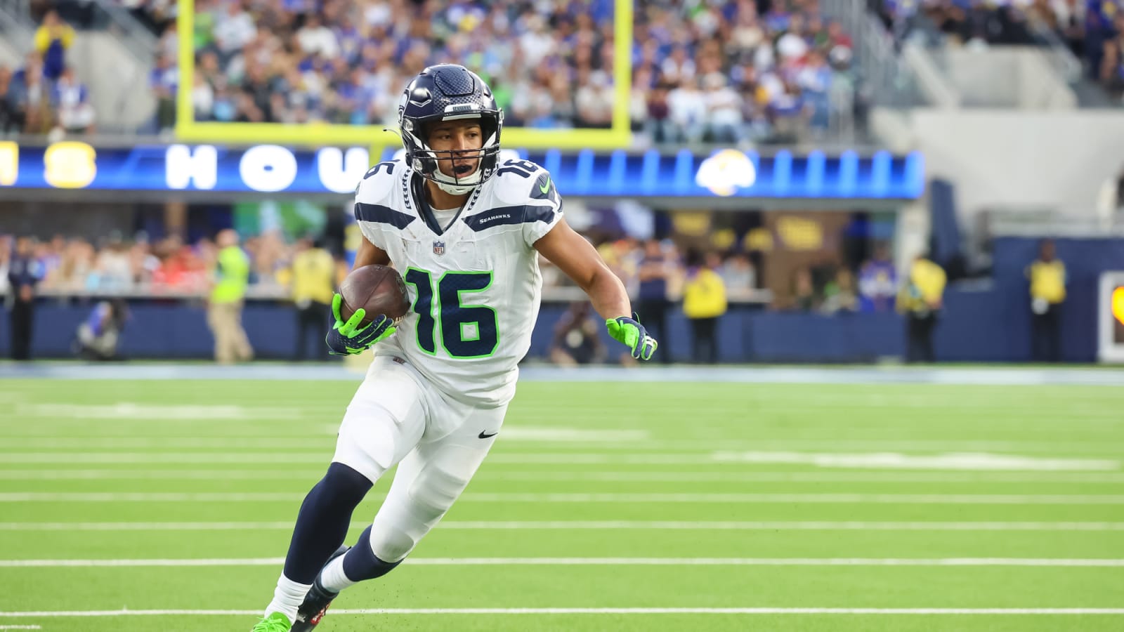 Cowboys Signing Lockett Vs. Cooks A Meaningless Debate