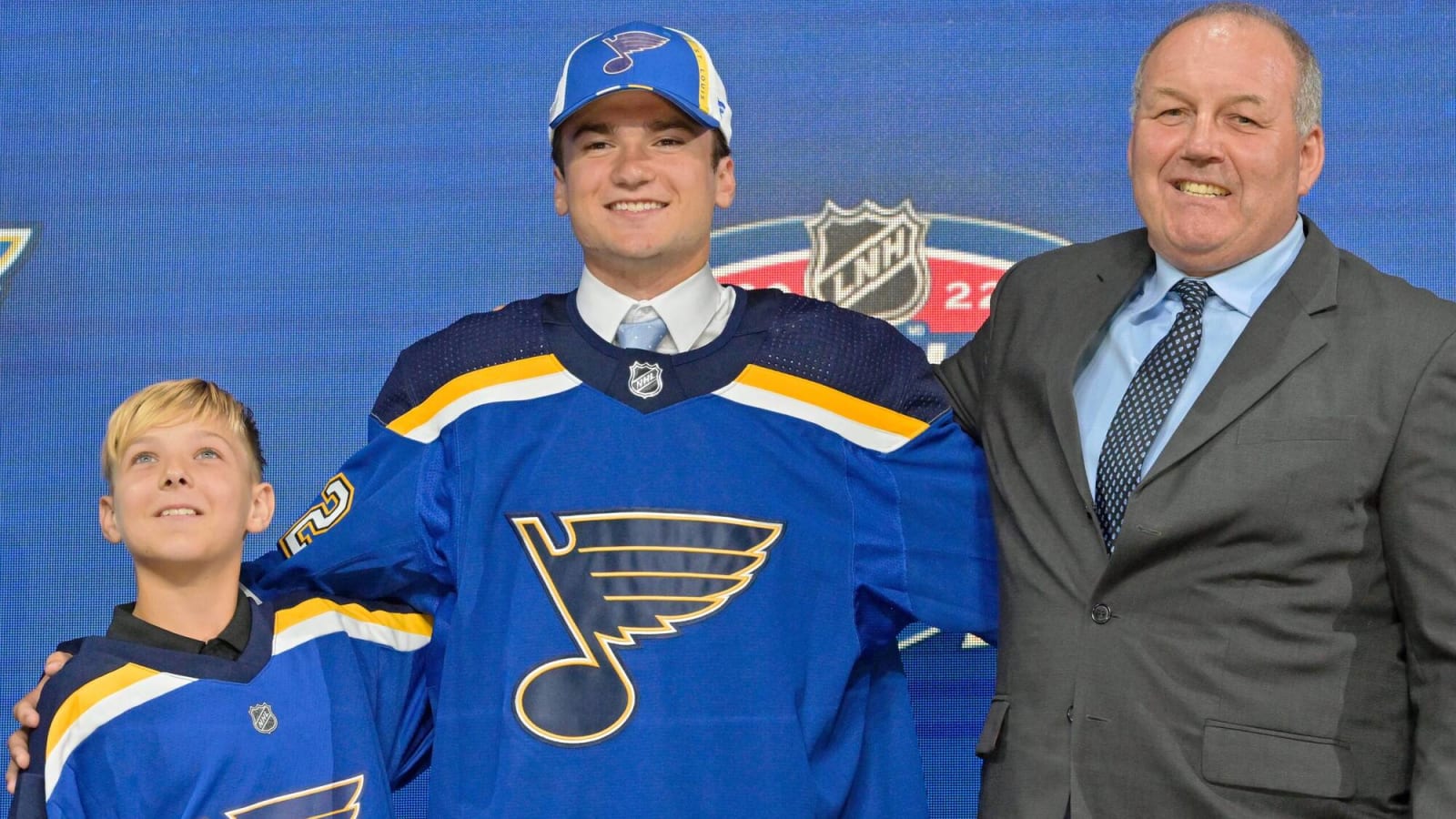 Blues sign Jimmy Snuggerud to a three-year, entry-level contract