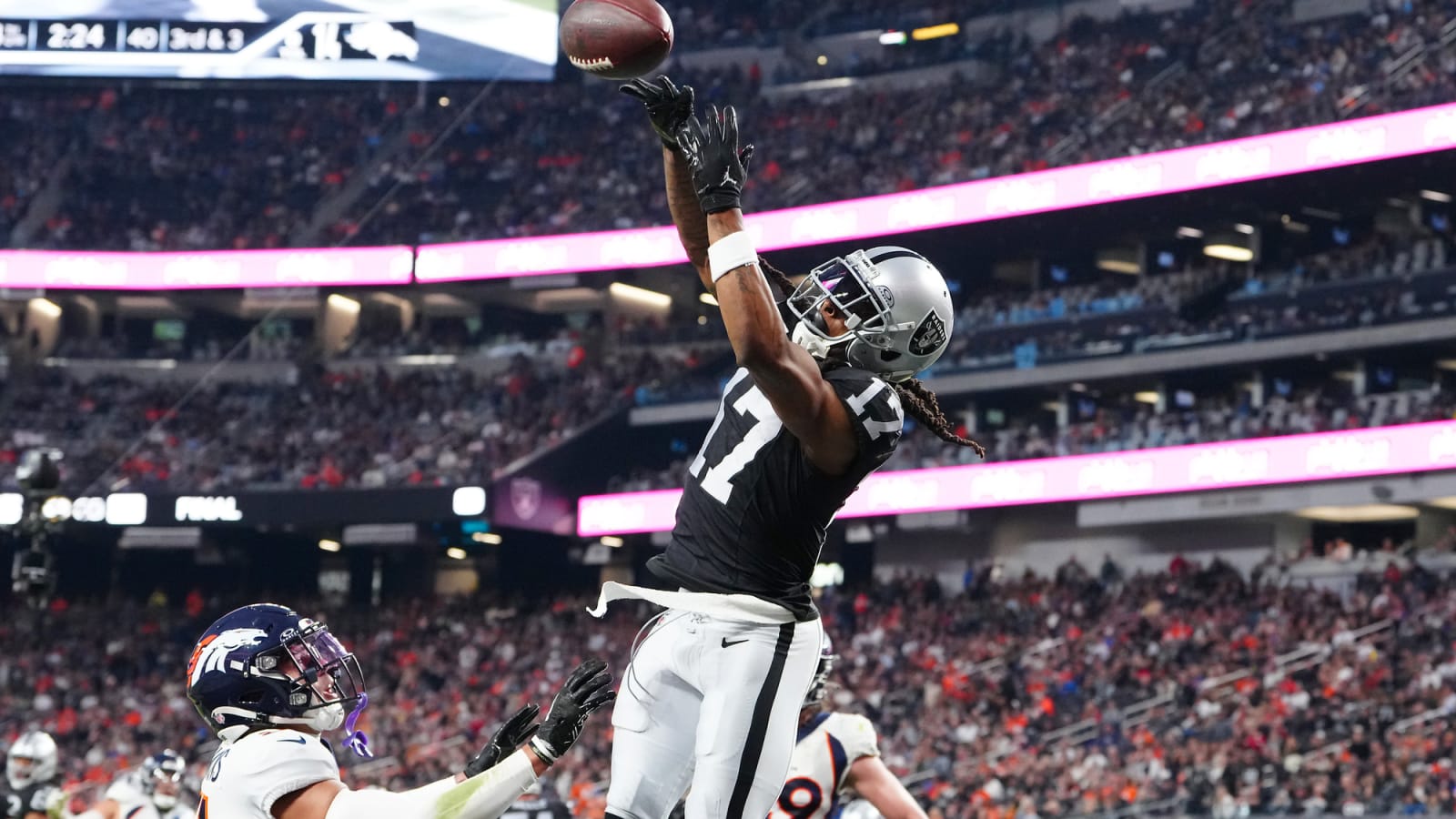 Davante Adams Squashes Reunion Scenarios: 'I’m A Raider'