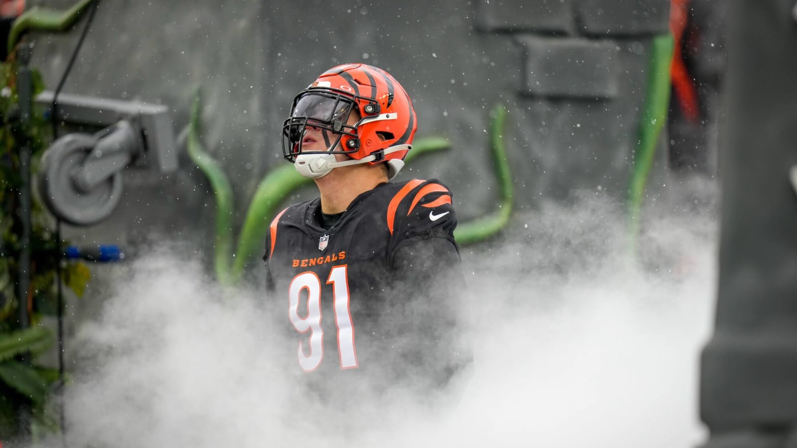  Bengals DE Trey Hendrickson Requests Trade