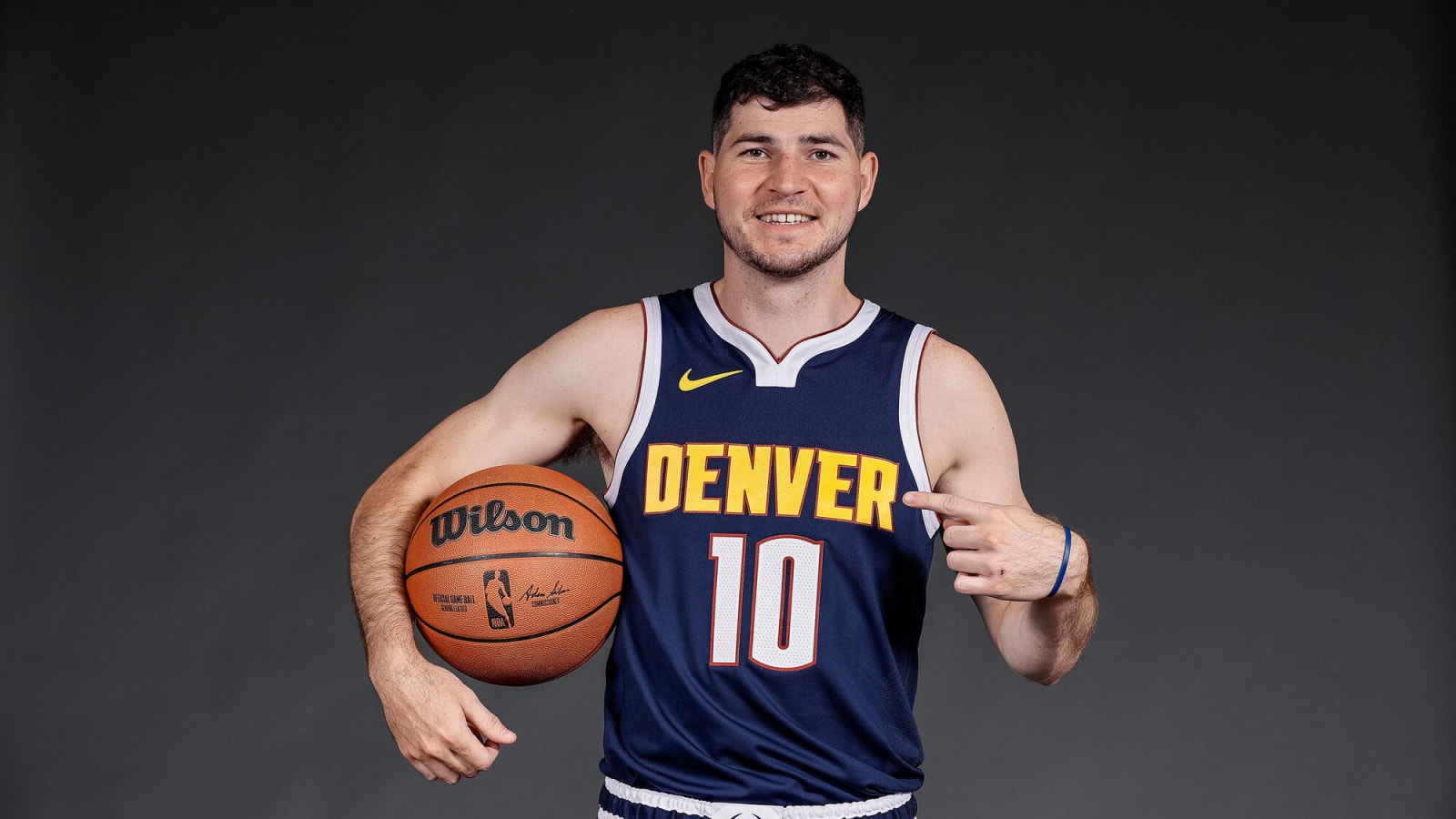 Nuggets Sign Three Players