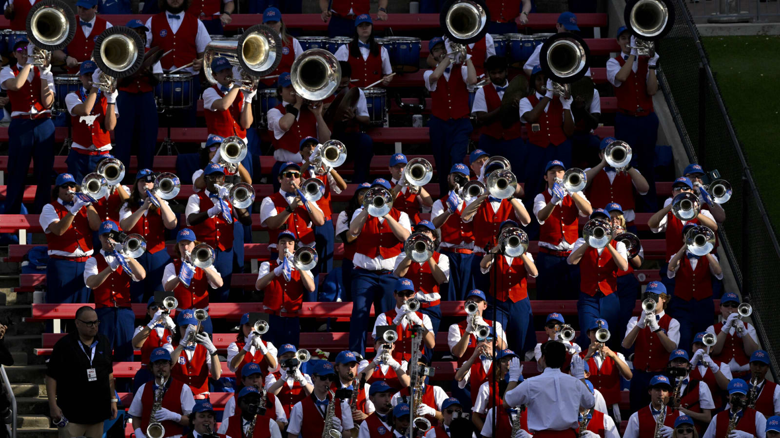 SMU band got the shaft in their CFP game at Penn State
